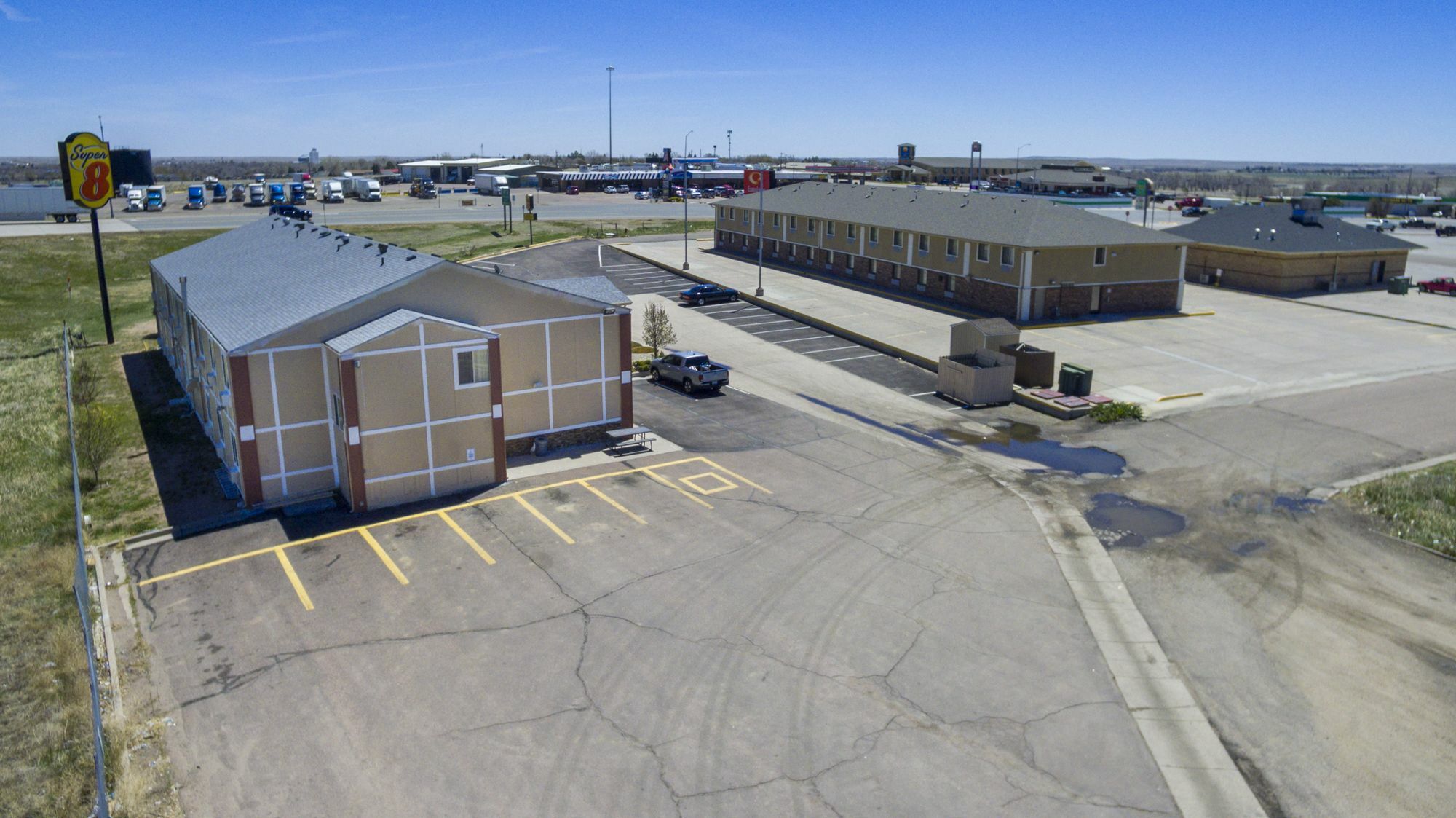 Super 8 By Wyndham Limon Hotel Exterior foto